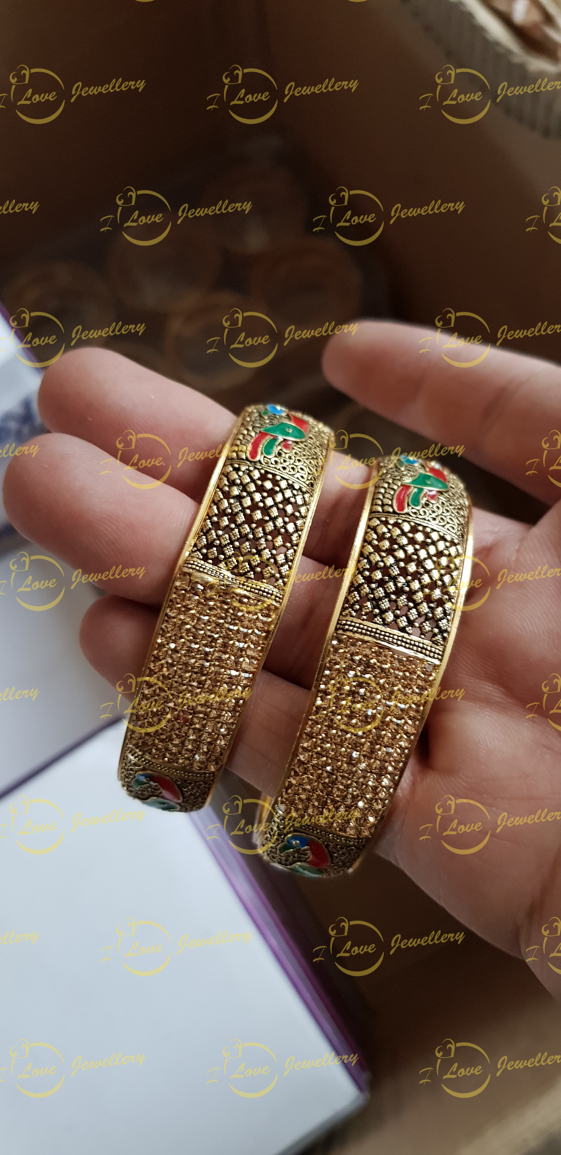 Bangles - golden bangles - bracelet - wholesale Pakistani jewellery - bespoke Pakistani jewellery