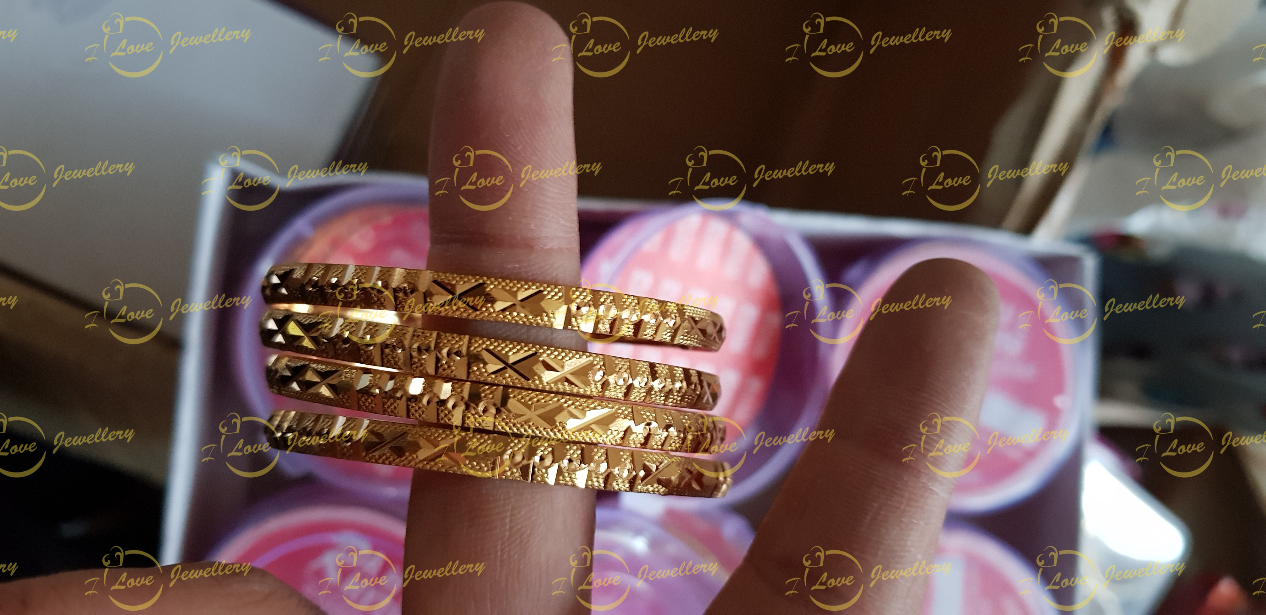 Bangles - golden bangles - bracelet - wholesale Pakistani jewellery - bespoke Pakistani jewellery