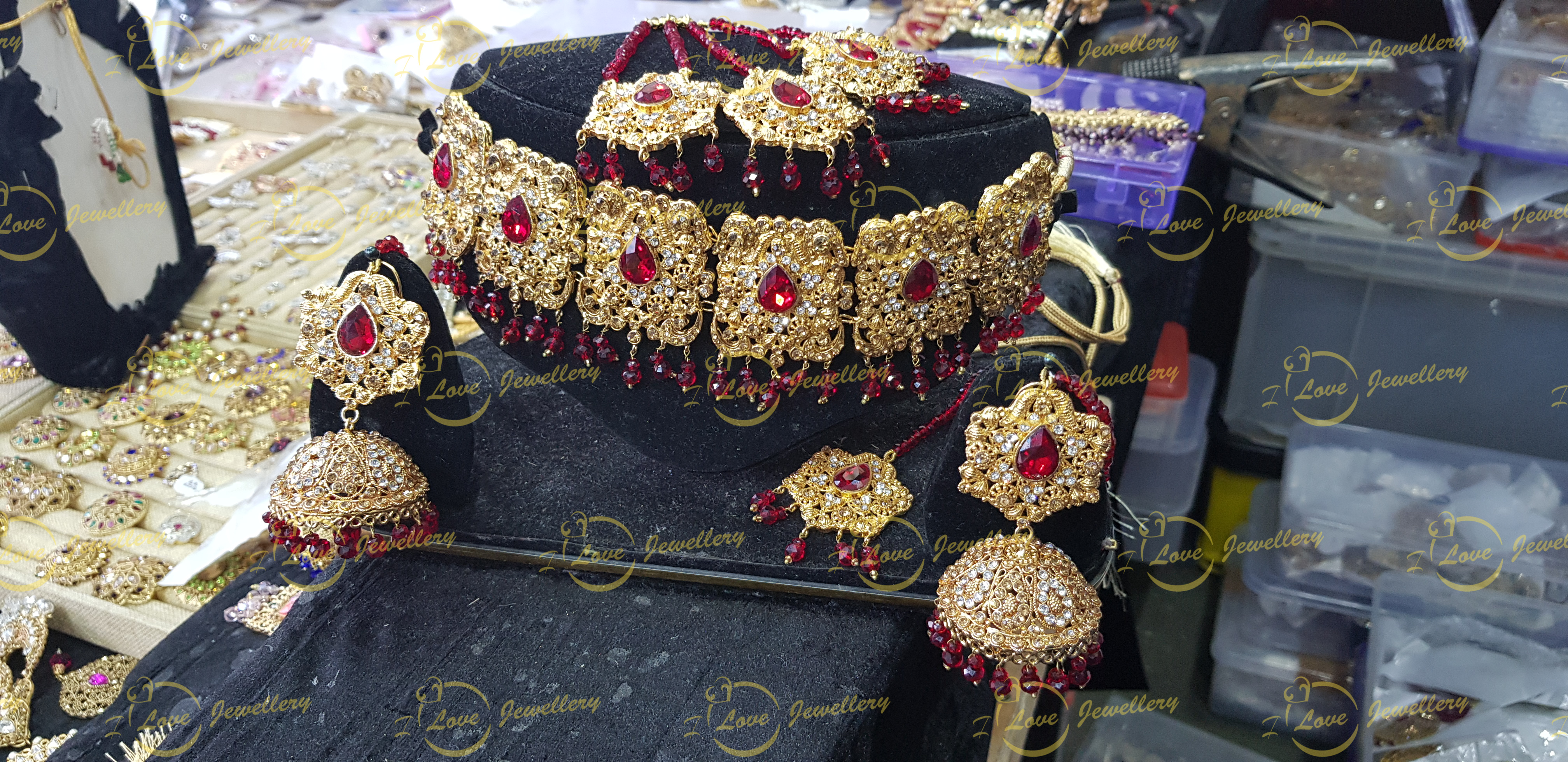 Pakistani choker - maroon choker - mehndi choker - bridal chokers - wedding choker necklace- golden choker - pearl choker - wholesale Pakistani jewellery - bespoke Pakistani jewellery