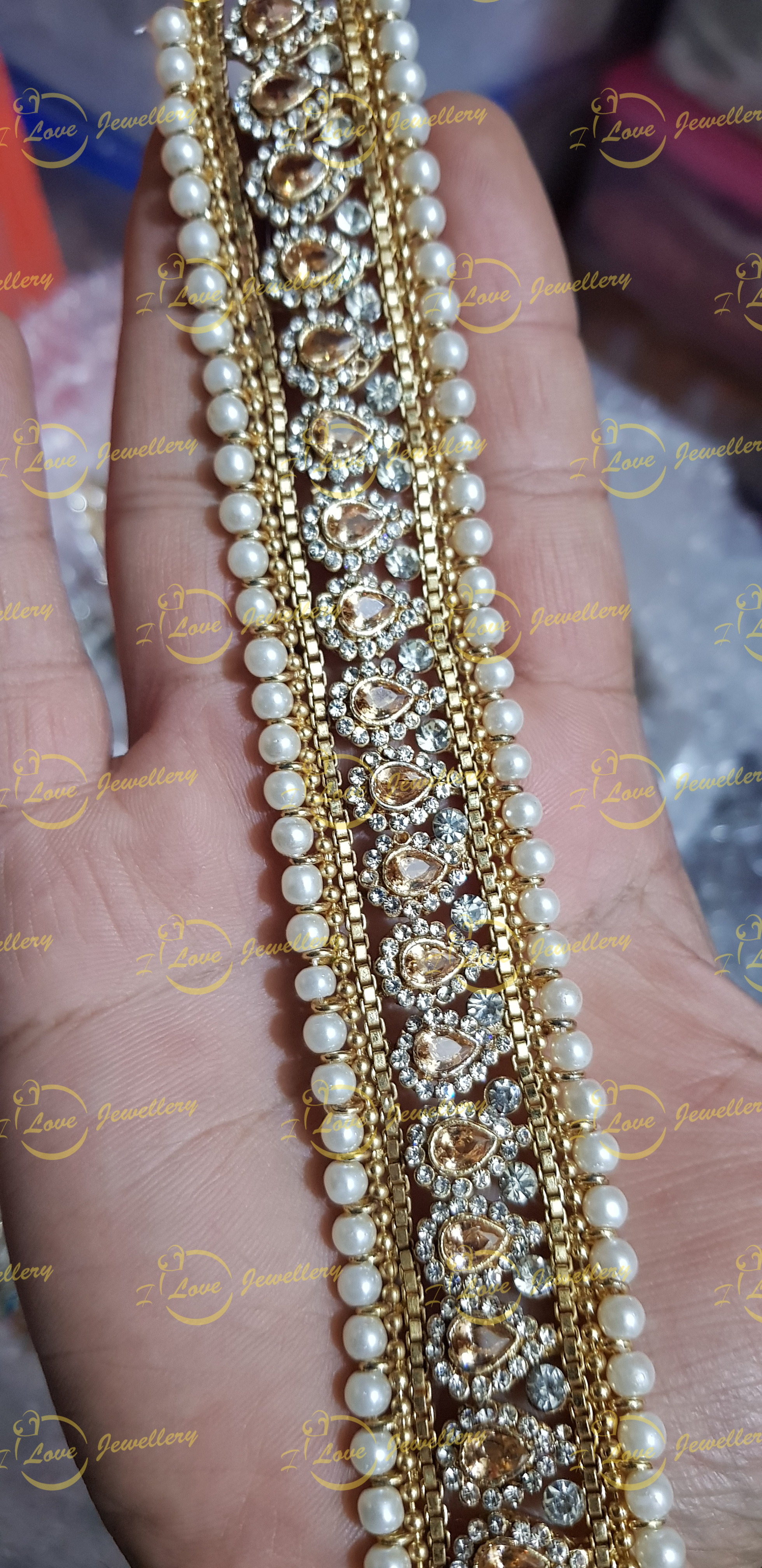 Pakistani choker - pearl choker - thin choker - bridal chokers - wedding choker necklace - golden choker - wholesale Pakistani jewellery - bespoke Pakistani jewellery