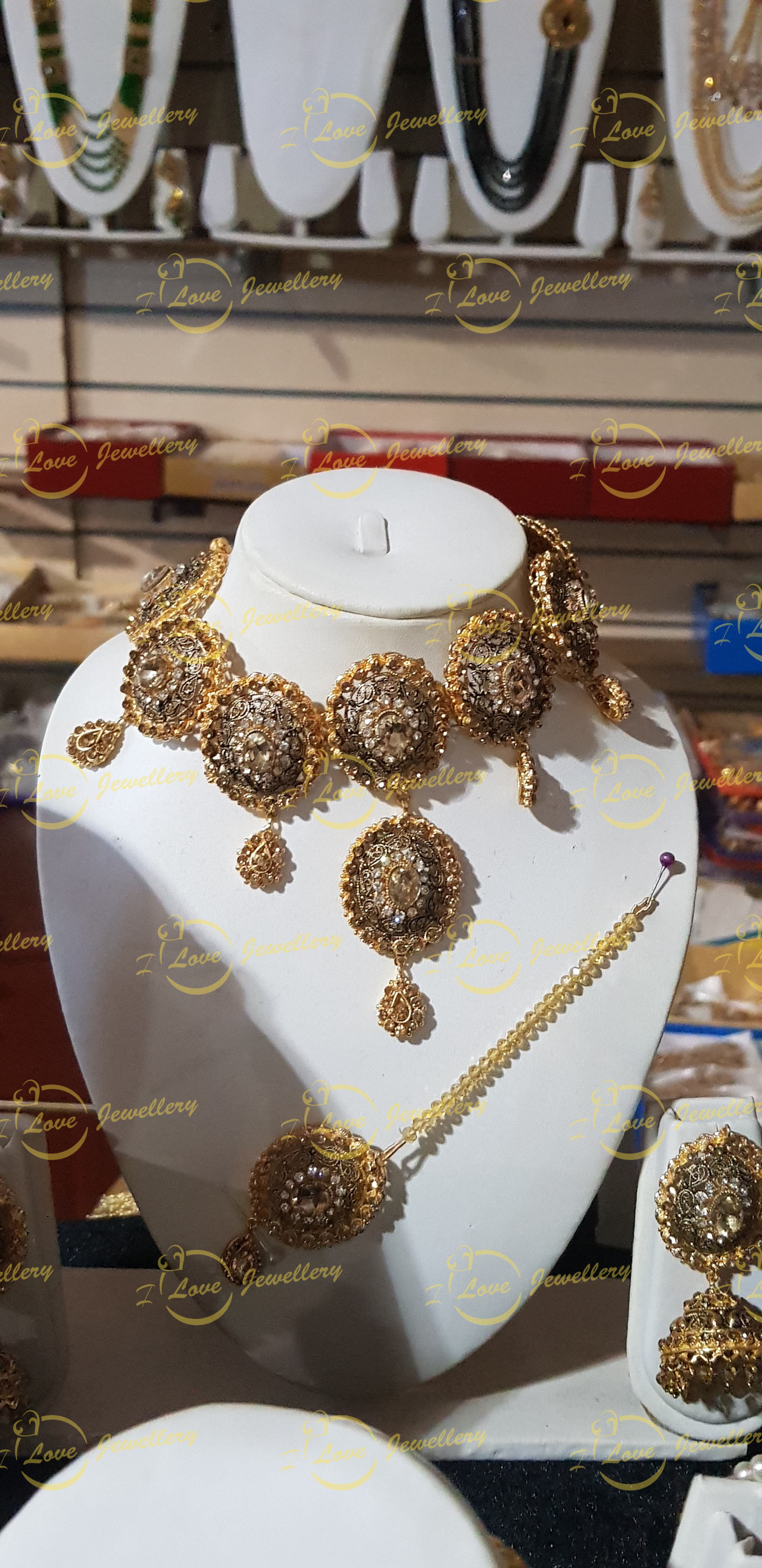 Pakistani choker - Champagne choker - mehndi choker - bridal chokers - wedding choker necklace - golden choker - pearl choker - wholesale Pakistani jewellery - bespoke Pakistani jewellery