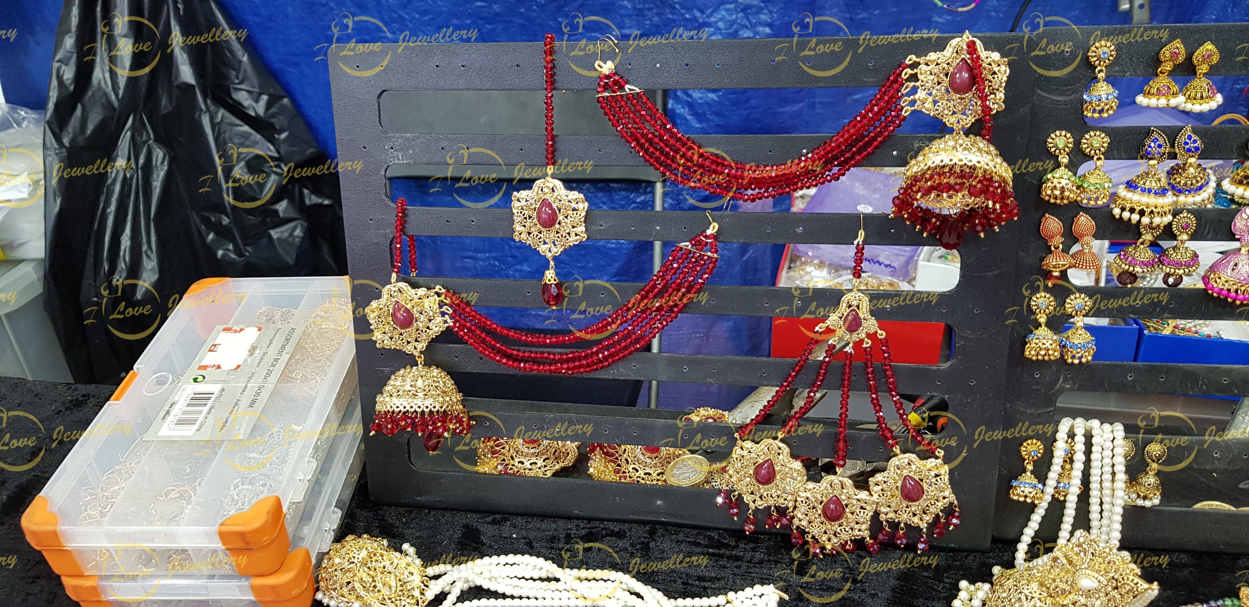 maroon earrings - maroon saharay earrings - wedding jewellery - bridal earrings - wholesale Pakistani jewellery - bespoke Pakistani jewellery